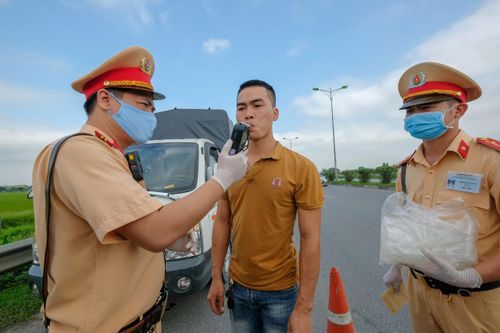 Sẽ tổng kiểm soát xe ô tô kinh doanh vận tải