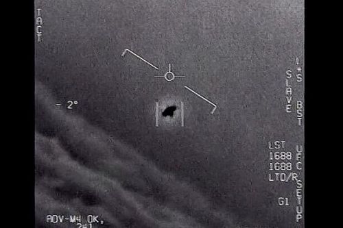Quốc hội Mỹ điều trần về UFO, cựu sĩ quan nói Mỹ có hài cốt 'không phải con người'