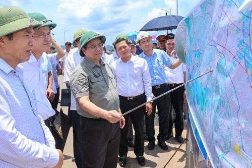 Ninh Bình cần tập trung triển khai xây dựng tuyến đường '4 trong 1'