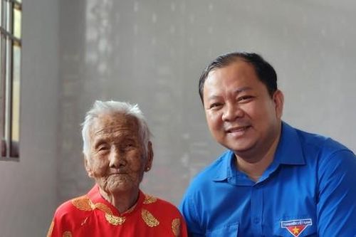 Tuổi trẻ ĐBSCL tri ân mẹ Việt Nam anh hùng, người có công cách mạng