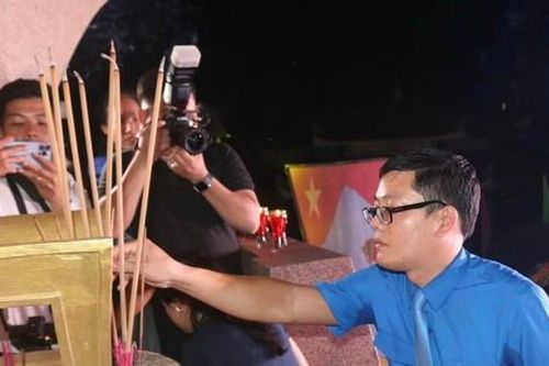 Tuổi trẻ TT-Huế tri ân Anh hùng liệt sĩ