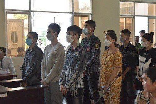 Giết người vì cho rằng bị 'nhìn đểu'