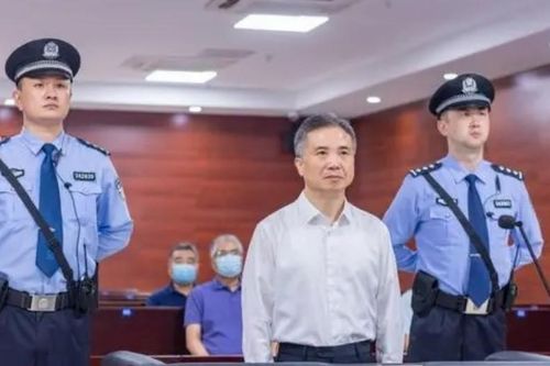 Cựu bí thư thành ủy ở Trung Quốc ỷ quyền xoay chuyển vụ án, biến to thành nhỏ