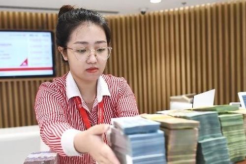 Ngân hàng quý 2: Lợi nhuận giảm sâu, dự phòng rủi ro tăng vọt