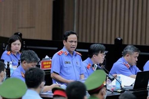 Viện trưởng VKSND cấp cao tại TP HCM sáng tác bài thơ 'Sự thật'