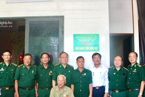 Tặng nhà nghĩa tình đồng đội cho thương binh nặng ở huyện Hưng Nguyên