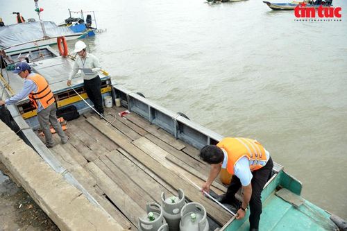 TP Hồ Chí Minh: Mở cao điểm đảm bảo an toàn giao thông đường thủy nội địa