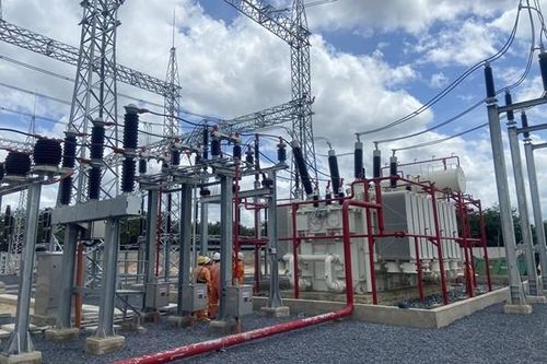 Đóng điện trạm biến áp 220kV Tân Biên, đảm bảo cấp điện cho tỉnh Tây Ninh