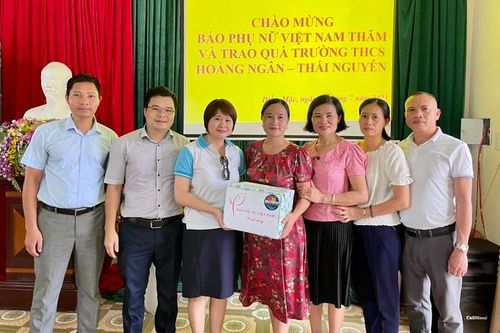 Báo Phụ nữ Việt Nam trao quà và học bổng Mottainai tại xã Điềm Mặc (Thái Nguyên)