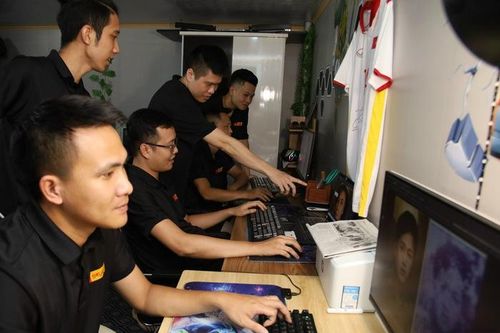 Chuyện chàng nhân viên marketing trở thành thợ phục chế ảnh và 50 bức ảnh tri ân miễn phí ngày 27/7