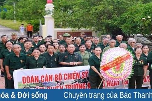 Nặng nghĩa tình với đồng đội