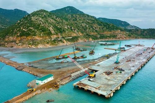 Bộ Giao thông vận tải sẽ xem xét cân đối vốn đầu tư, nâng cấp nhiều tuyến đường tại Ninh Thuận