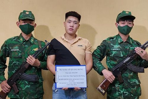 Khởi tố đối tượng 'Tàng trữ trái phép chất ma túy'