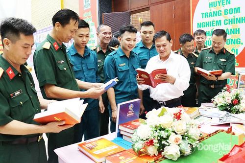 Tổ chức thành công tuyên truyền, phổ biến, giáo dục pháp luật cho nhân dân