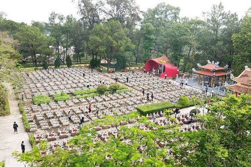 Tháng bảy về Nghĩa trang liệt sĩ Quốc gia Trường Sơn