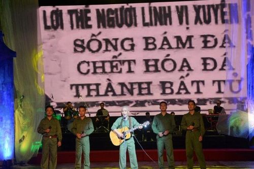 Lắng sâu tiếng hát tri ân
