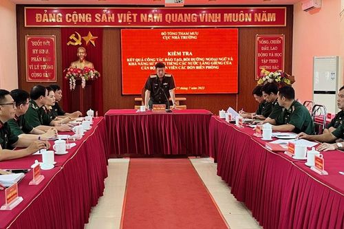 Cục Nhà trường kiểm tra công tác học ngoại ngữ tại Bộ đội Biên phòng tỉnh Lào Cai