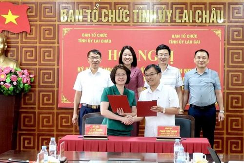 Ký kết Kế hoạch trao đổi, chia sẻ kinh nghiệm về công tác tổ chức xây dựng Đảng giai đoạn 2023 - 2025 và năm 2023