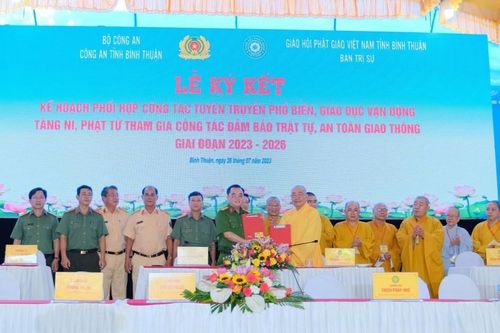 Bình Thuận: Ban Trị sự Phật giáo tỉnh ký kết tuyên truyền về bảo đảm trật tự, an toàn giao thông
