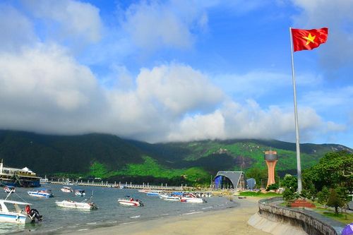 Tìm dấu chân cha trên đất thiêng Côn Đảo