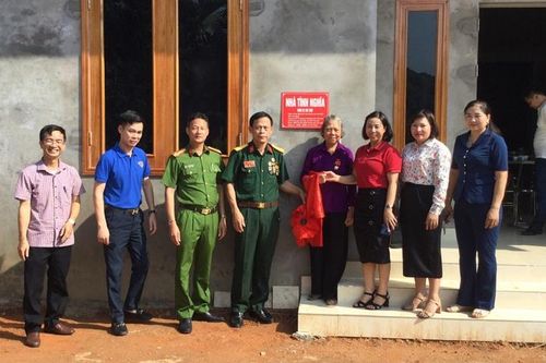 Yên Bái: Hội hỗ trợ gia đình liệt sĩ tỉnh trao tặng 5 nhà tình nghĩa nhân kỷ niệm ngày thương binh liệt sĩ 27/7