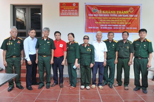 Bắc Giang: Bàn giao nhà 'Nghĩa tình đồng đội' cho hội viên cựu chiến binh