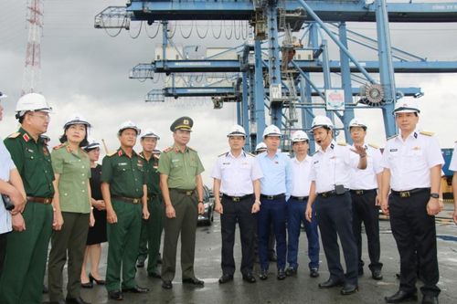 Đoàn khảo sát Ủy ban Quốc phòng và An ninh làm việc với các công ty thuộc Bộ Quốc phòng