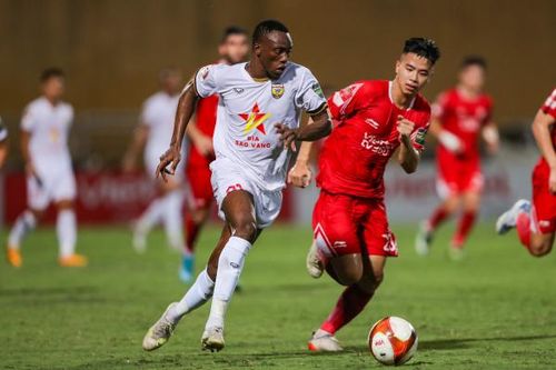 Viettel thắng đậm trong trận đấu đầu tiên có VAR tại V.league