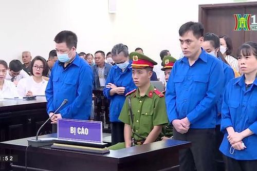 Cựu Cục phó Quản lý thị trường lĩnh án 9 năm tù