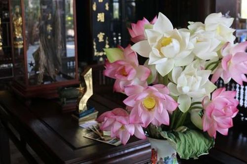 Mùa sen trong tâm thức người Huế