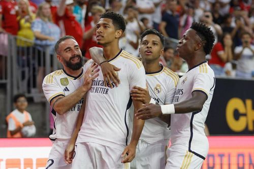 Onana chịu thua 2 siêu phẩm, Man Utd bại trận trước Real Madrid