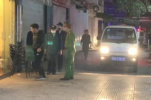 Phường Ngọc Hà đã xử lý vi phạm trật tự đô thị sau khi Báo Hànôịmới phản ánh