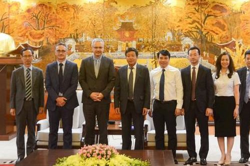 Hà Nội mong muốn Đại sứ Pháp tại Việt Nam tiếp tục là cầu nối thúc đẩy hợp tác song phương
