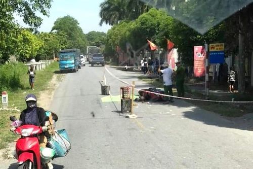 Vượt ô tô đầu kéo bất thành, người đàn ông 52 tuổi bị cán tử vong