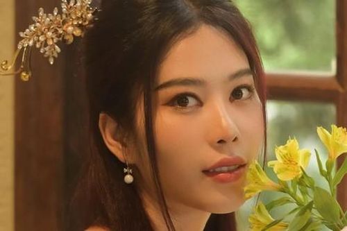 Nam Em bỗng dưng khoe đã có chồng, không lẽ bí mật kết hôn khi đang ở ẩn?