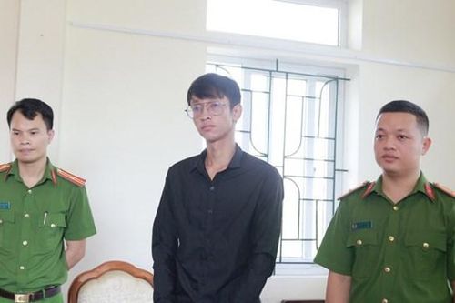 Khởi tố nhân viên dịch vụ tài chính chiếm đoạt 1,8 tỷ đồng