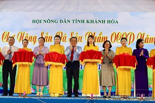Khánh Hòa: Khai mạc Phiên chợ nông sản và sản phẩm OCOP năm 2023