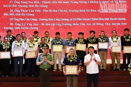 Đẩy mạnh phong trào toàn dân bảo vệ an ninh Tổ quốc vùng đồng bào dân tộc thiểu số