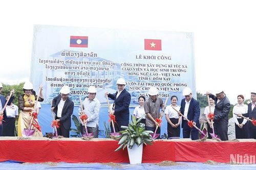 Khởi công xây dựng Trường song ngữ Lào-Việt Nam tại tỉnh Oudomxay