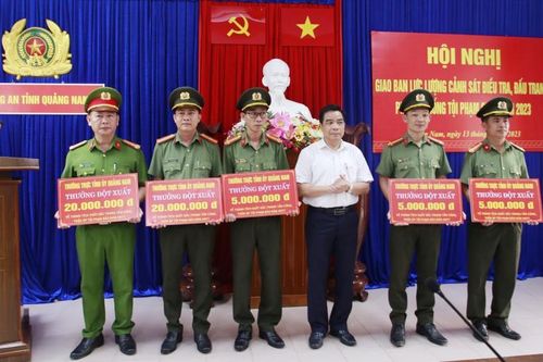 Những 'mắt thần' trên không gian 'ảo'