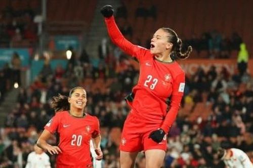 Báo Bồ Đào Nha trách đội nhà lãng phí cơ hội trước Việt Nam