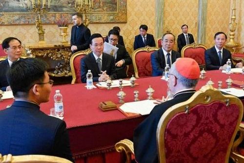 Chủ tịch nước gặp Thủ tướng Tòa thánh,Hồng y Pietro Parolin