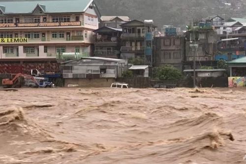 Siêu bão Doksuri: Phà lật khiến 25 người thiệt mạng ở Philippines, Trung Quốc nâng mức cảnh báo cao nhất