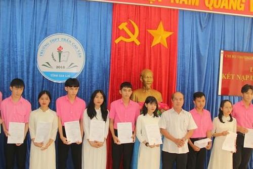 Chuyện chưa từng có ở một trường THPT