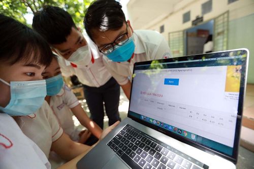 Nhìn lại việc công bố dữ liệu điểm thi tốt nghiệp THPT