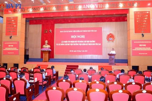Lấy phiếu tín nhiệm giữa nhiệm kỳ đối với Lãnh đạo VKSND tối cao