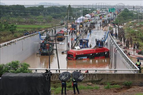 Hàn Quốc: Xác định trách nhiệm về vụ ngập lụt đường hầm khiến 14 người thiệt mạng