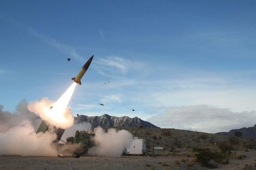 Những nguyên nhân chính khiến Mỹ không vội cung cấp tên lửa tầm xa ATACMS cho Ukraine