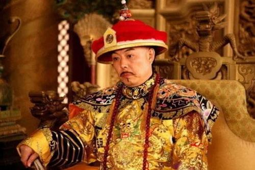 Giải mã những bí ẩn đằng sau chiếc long bào của các vị hoàng đế Trung Hoa