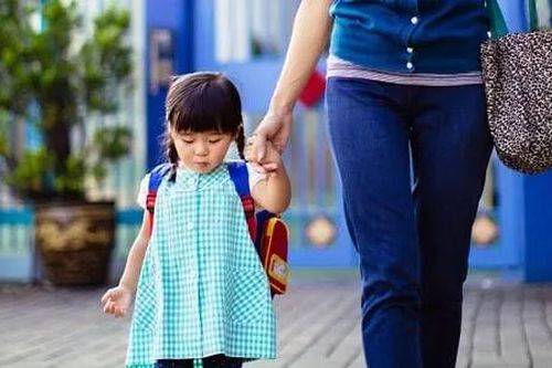 4 kỹ năng trẻ cần nắm trước khi vào mẫu giáo, cha mẹ nhớ dạy con